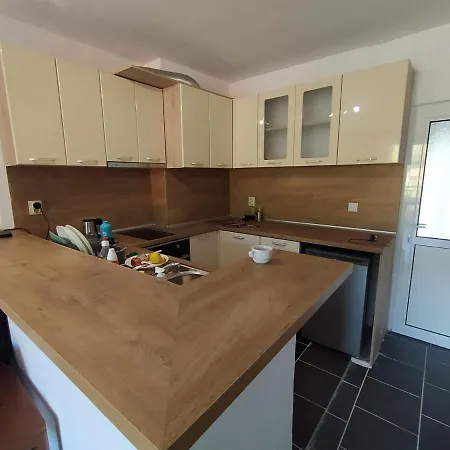 Limani Πανσιόν 3*