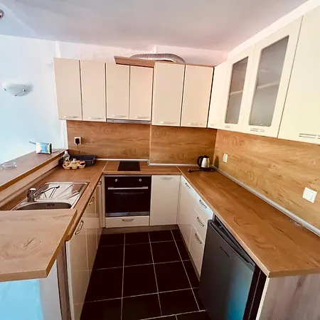 Limani Πανσιόν