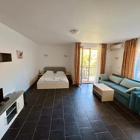 Limani Pensionat 3*