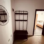 招待所 Limani 索佐波尔