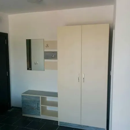 Limani Casa de hóspedes *